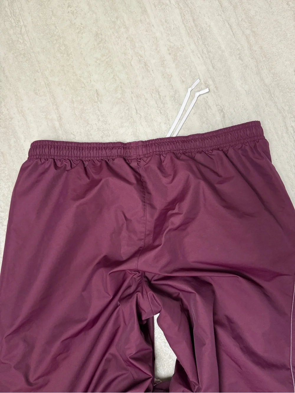 Under Armour athletic pants burgundy white size large